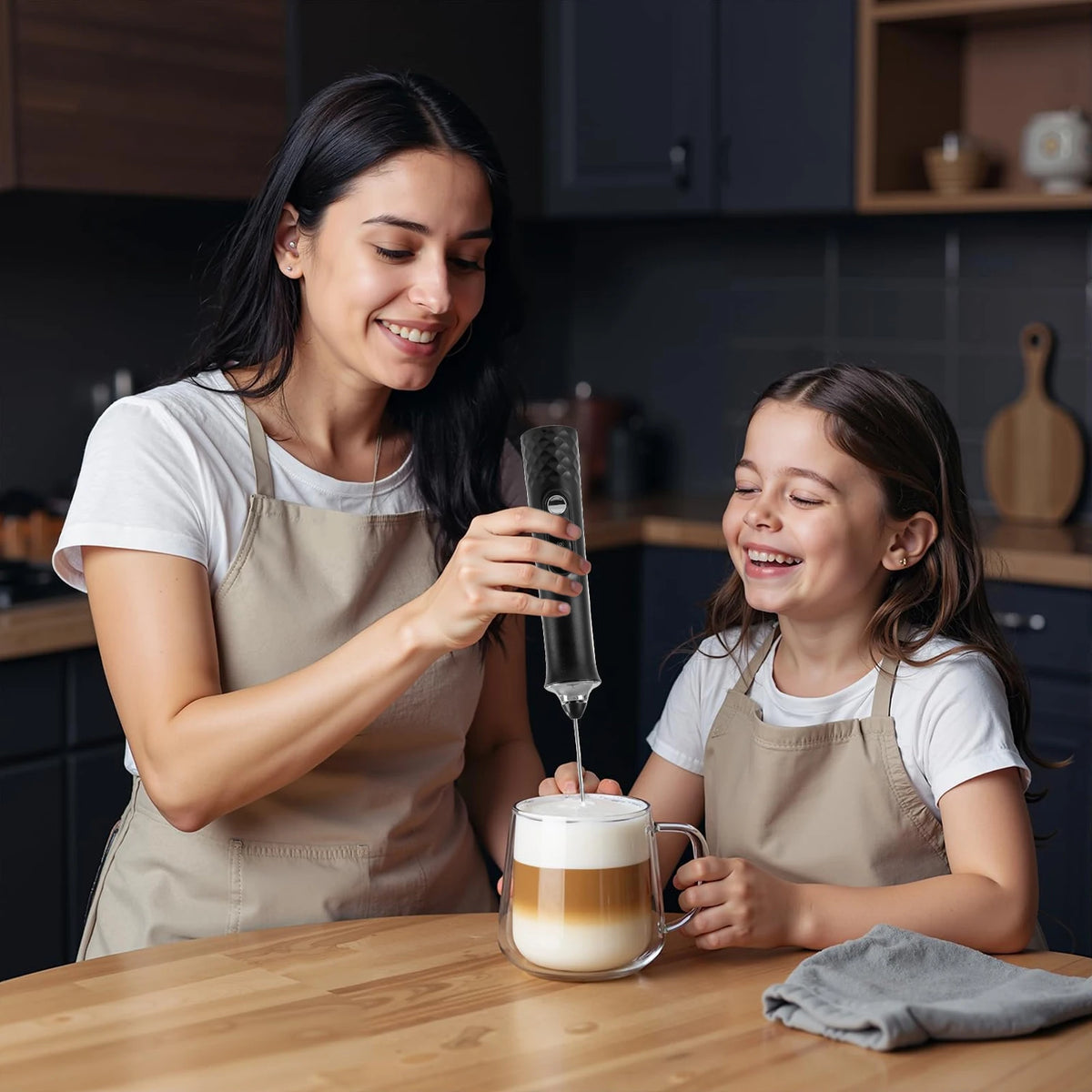 Milk frother wand in white with extra whisk