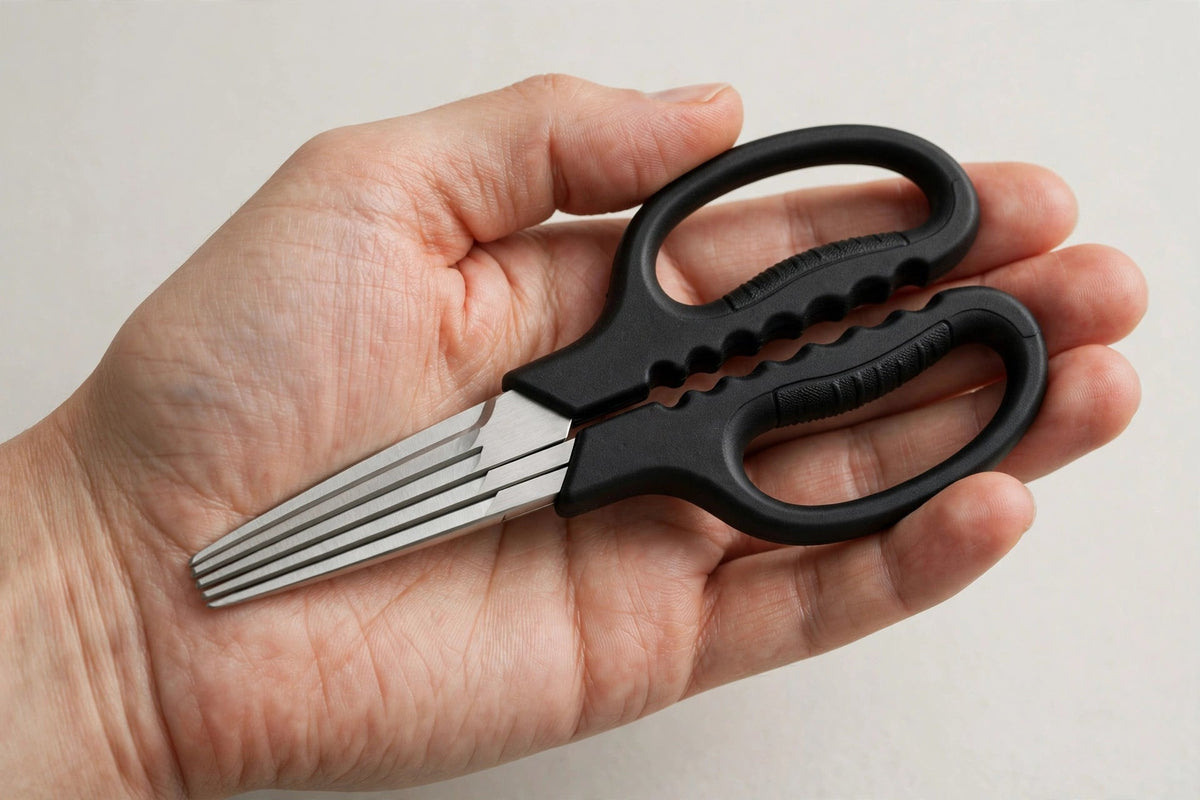 5-Blade Herb Scissors with Cleaning Comb - Stainless Steel - scale in hand